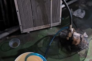 🚨 MÁY NÉN KHÍ NÓNG LIÊN TỤC, HAO ĐIỆN, BÁO LỖI NHIỆT ĐỘ CAO? THỦ PHẠM CÓ THỂ LÀ KÉT GIẢI NHIỆT QUÁ BẨN!